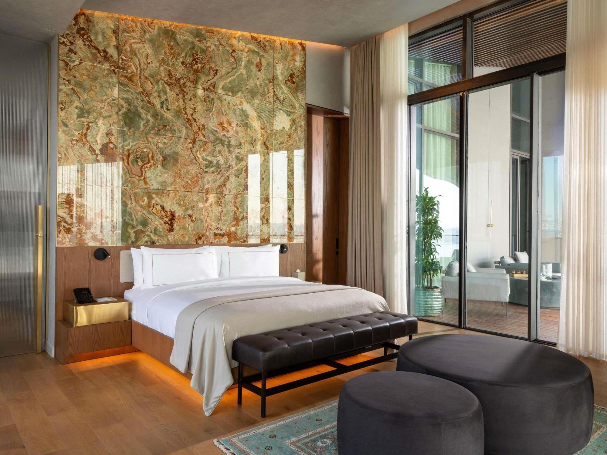 One-Bedroom Duplex Terrace Suite Sea View Butler Service